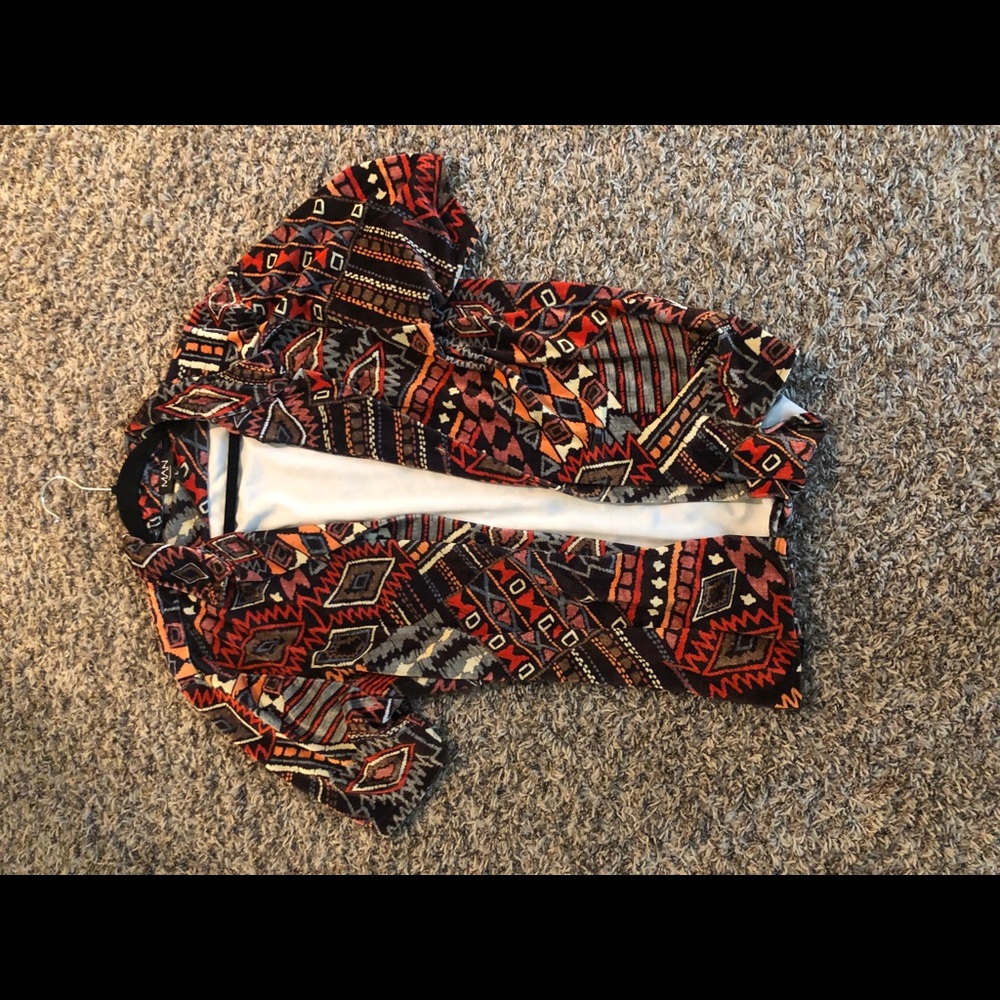 IAMVICKOKU tribal shirt